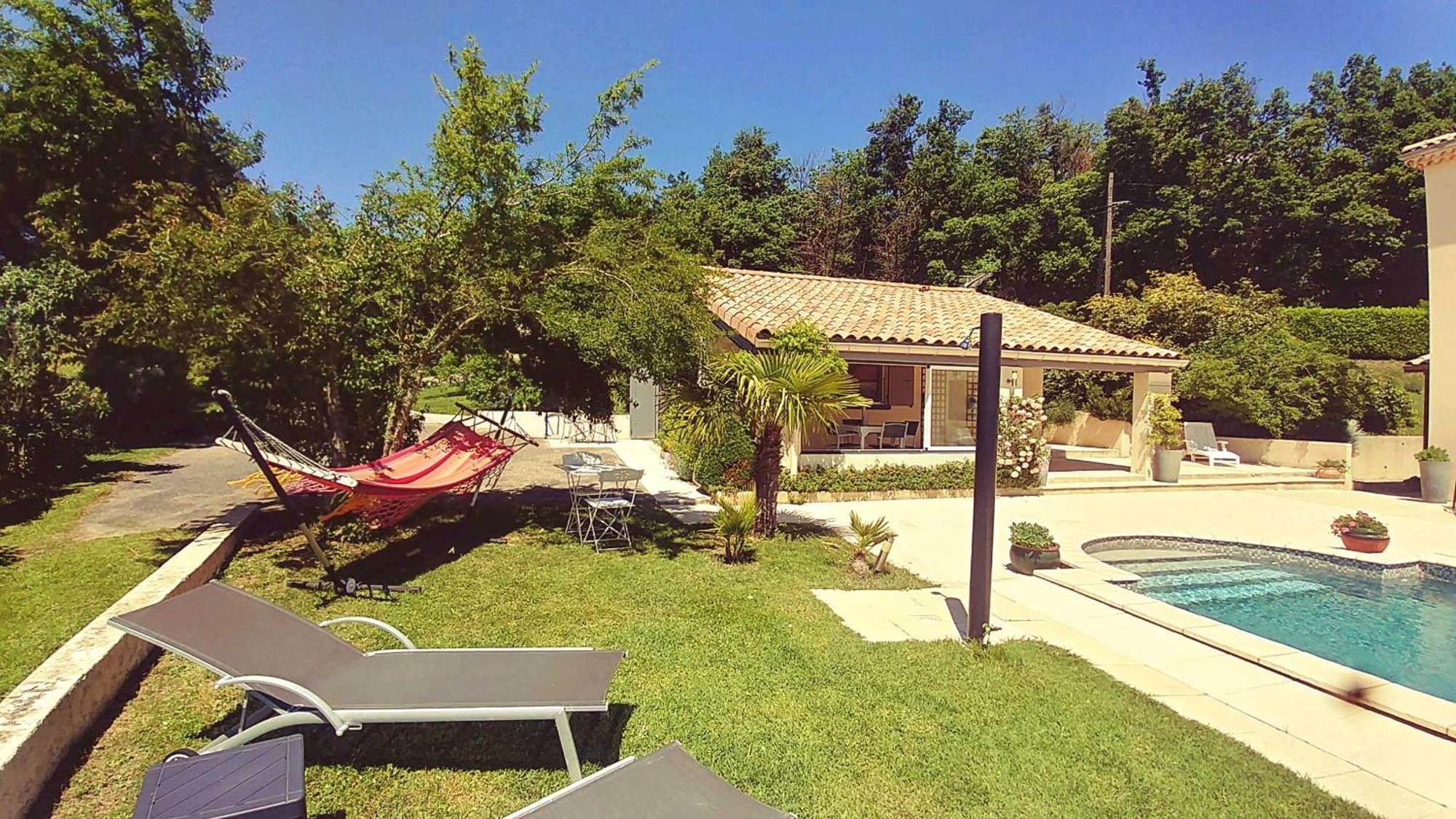Le Prieure Villa La Motte-de-Galaure Exterior photo